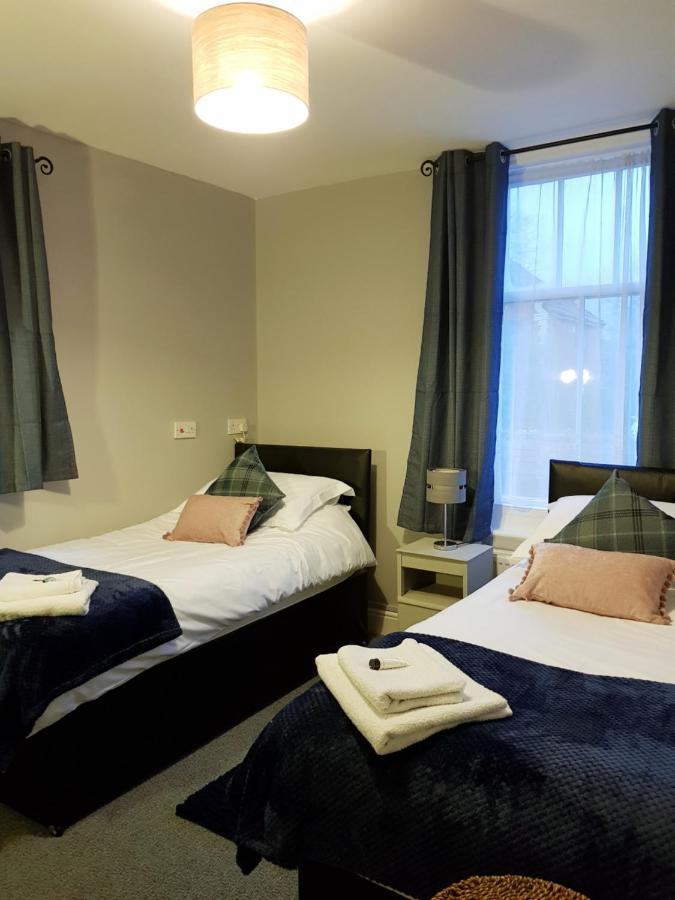 Spacious & Cozy Mid Wales Town Centre Apartment, With Bike Storage Llandrindod Wells Ngoại thất bức ảnh