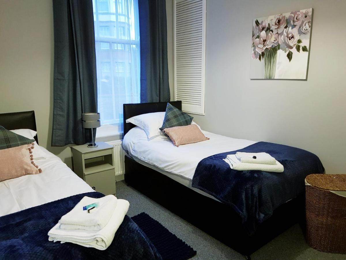 Spacious & Cozy Mid Wales Town Centre Apartment, With Bike Storage Llandrindod Wells Ngoại thất bức ảnh